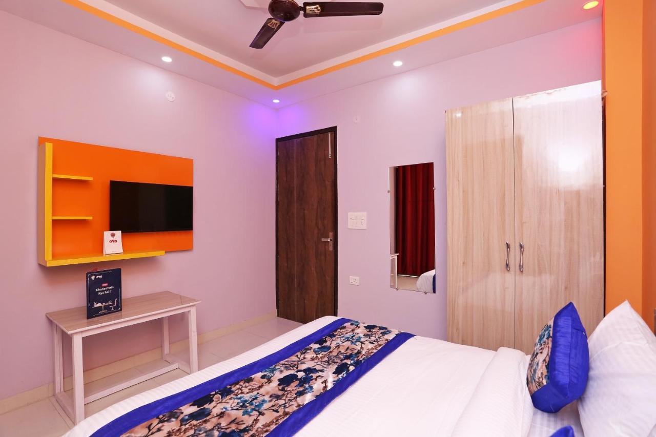 Готель Oyo Rose Residency Near Dwarka Sector 9 Metro Station Нью-Делі Екстер'єр фото